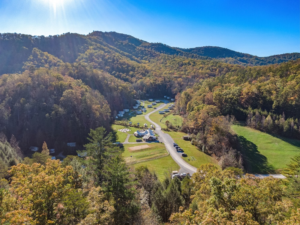 Under Canvas Great Smoky Mountains - photo 44