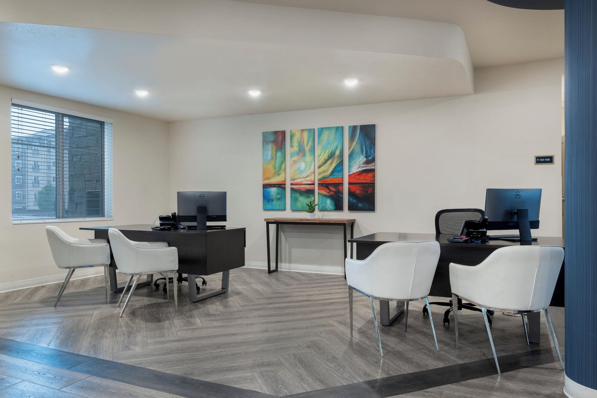 Soka Suites Dallas Las Colinas - photo 14
