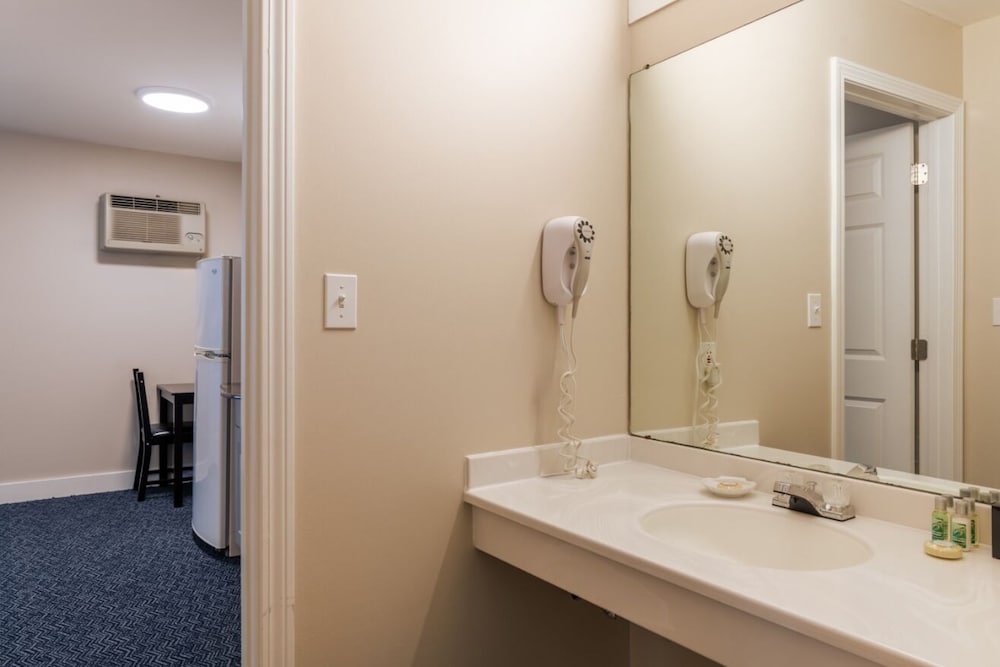 Ogunquit Hotel & Suites - photo 46