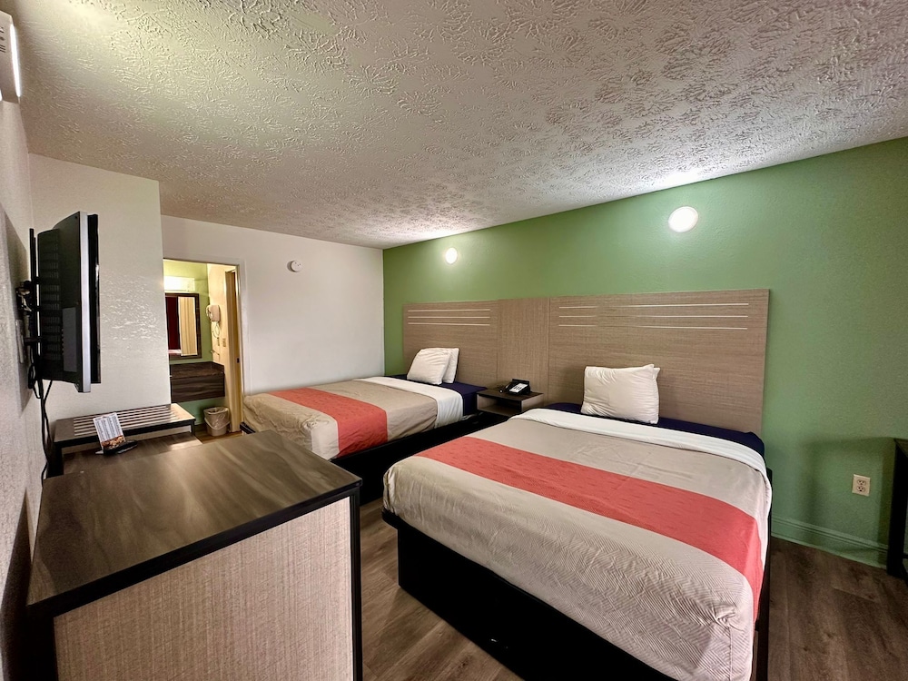 Briarstone Inn Pigeon Forge - photo 27