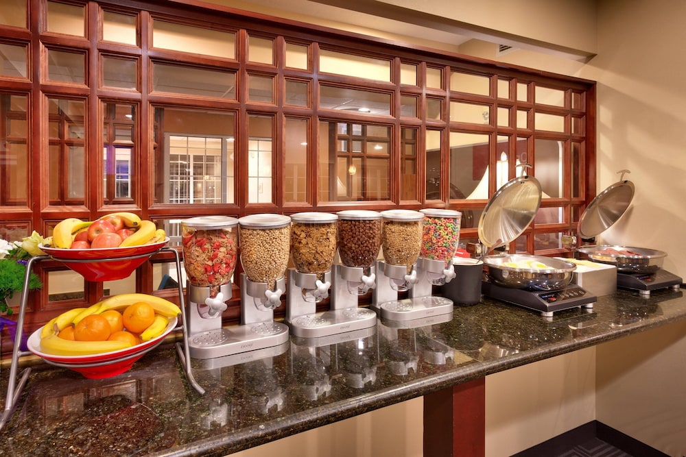 Towneplace Suites Marriott Meridian - photo 23