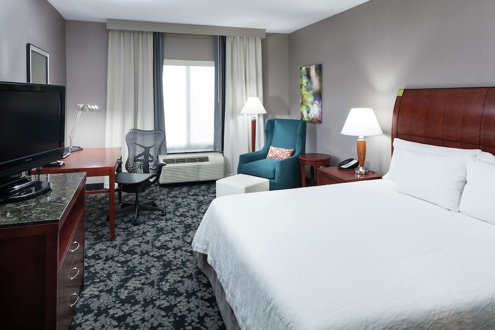 Hilton Garden Inn Lake Forest Mettawa - photo 14