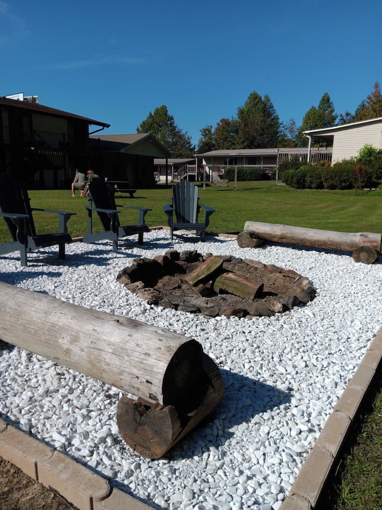Blue Sky Inn - photo 14