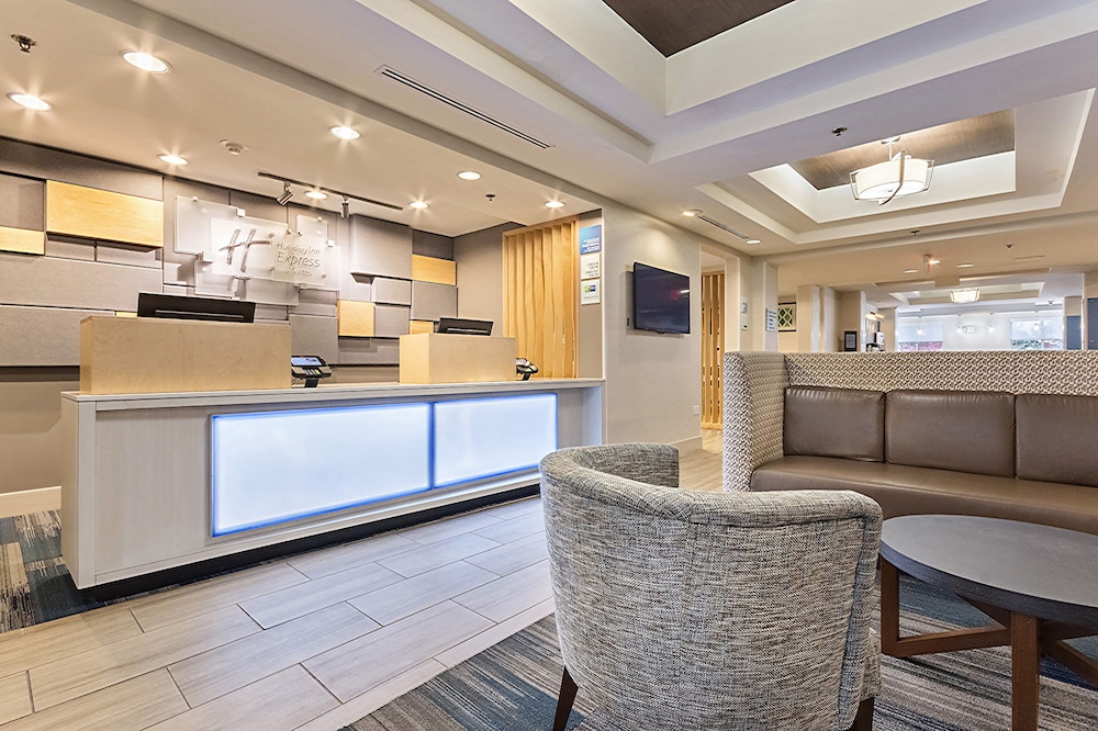 Holiday Inn Express Hotel & Suites a Lake Zurich Barrington by IHG - photo 25