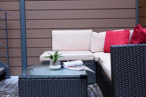 3 2 NEW Prime E Village Private outdoor - photo 31