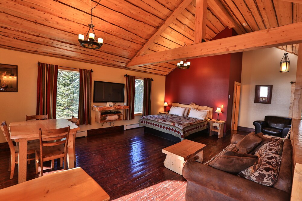 Kenai Peninsula Suites - photo 6