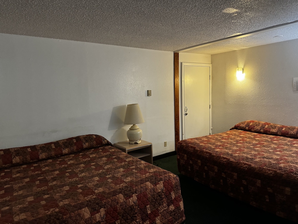 Heidis Inn Ilwaco - photo 11