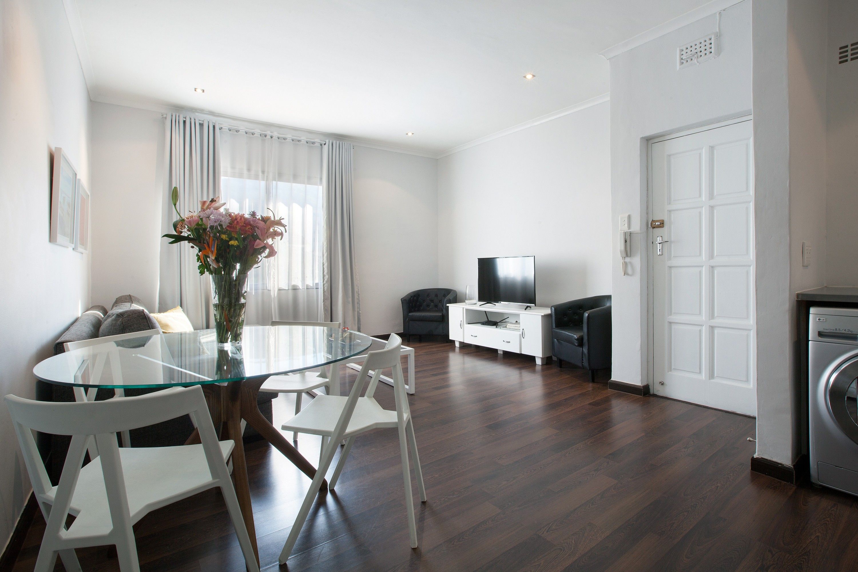 Polana Court 12 by CTHA — 4-Star Luxury Hotel in Cape Town, South Africa