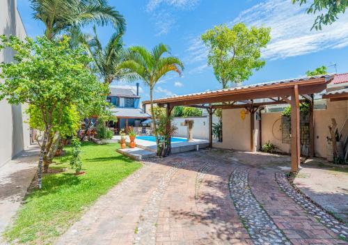 C109 Casa grande com piscina privada para até 15 pessoas — 4-Star Luxury Hotel in Florianopolis, Brasil