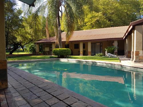 Santai Guest House — 4-Star Luxury Hotel in Brits, South Africa
