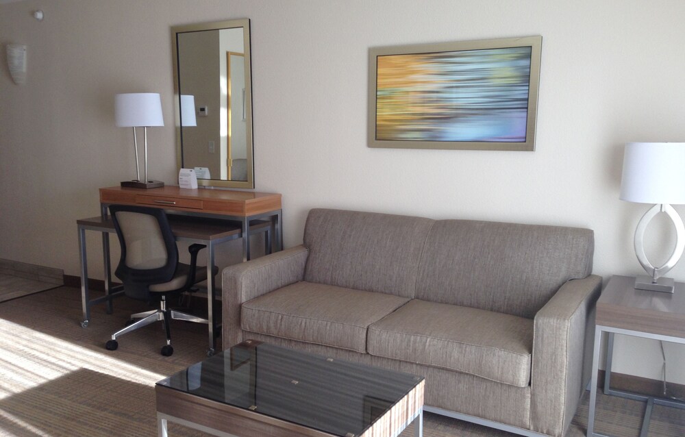 Holiday Inn Express & Suites Fraser Winter Park Area by IHG - photo 24