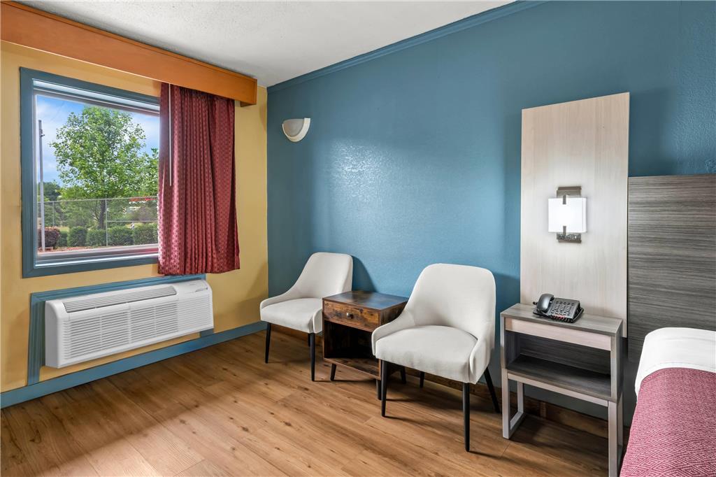 Econo Lodge Charlotte Airport Area - photo 20