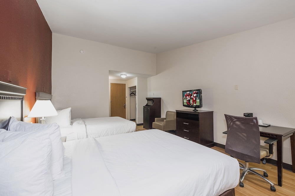 Red Roof Inn & Suites Mt Holly McGuire AFB - photo 18