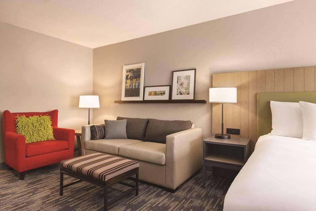Country Inn & Suites by Radisson Green Bay North - photo 16