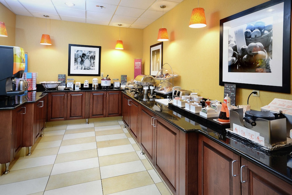 Hampton Inn Martinsville - photo 38