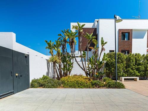 Fontanilla 58 Casa Lucia with pool and garage at Playa Conil — 4-Star Luxury Hotel in Conil De La Frontera, Spain