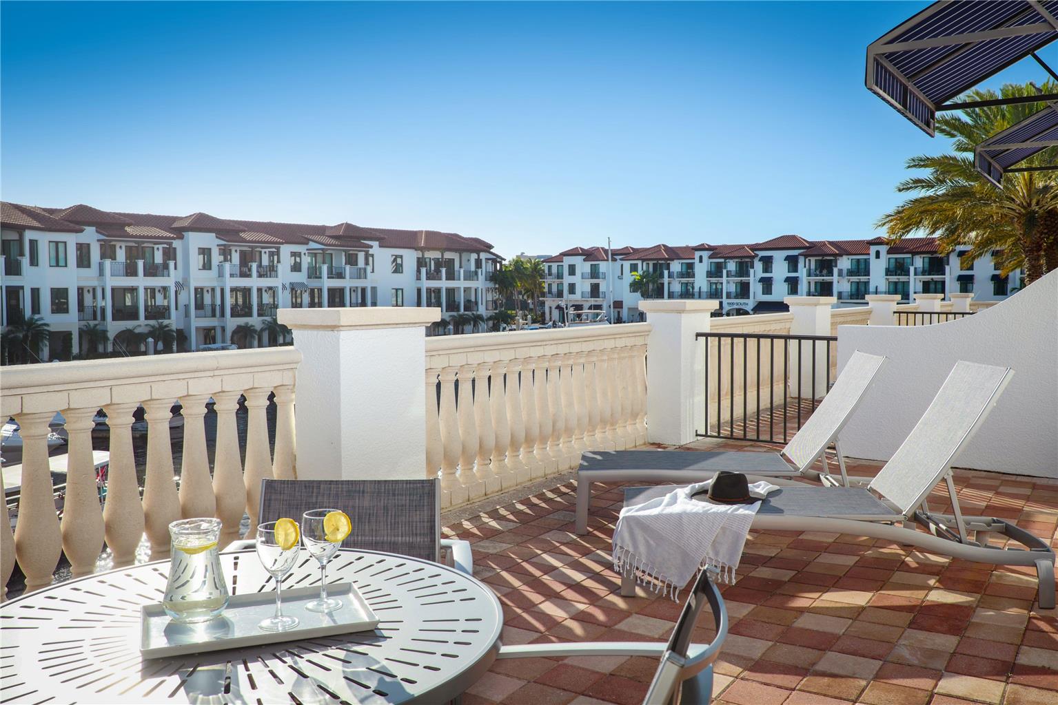 Naples Bay Resort & Marina - photo 20