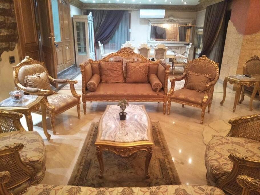 Luxury Apartment in Cairo — 4-Star Luxury Hotel in Cairo, Egypt