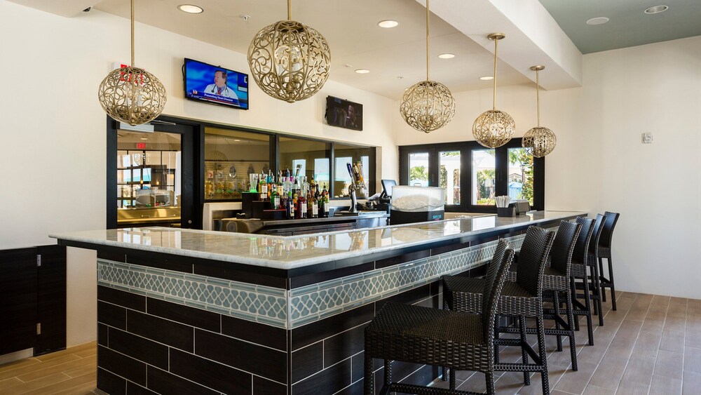 Family friendly Oasis With Game Room & Pool - photo 52