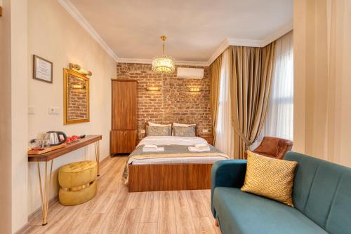 Brown 2 Mansion Oldcity