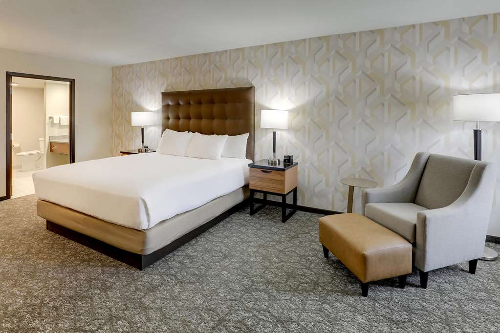 Drury Inn & Suites Birmingham Lakeshore Drive - photo 26