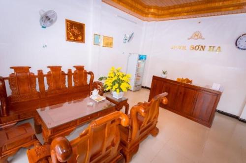 Khách Sạn Sơn Hạ — hotel in Kon Tum