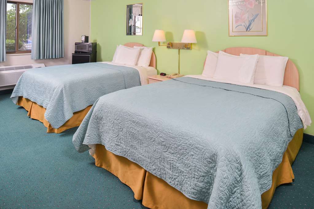 Americas Best Value Inn & Suites Bluffton - photo 13