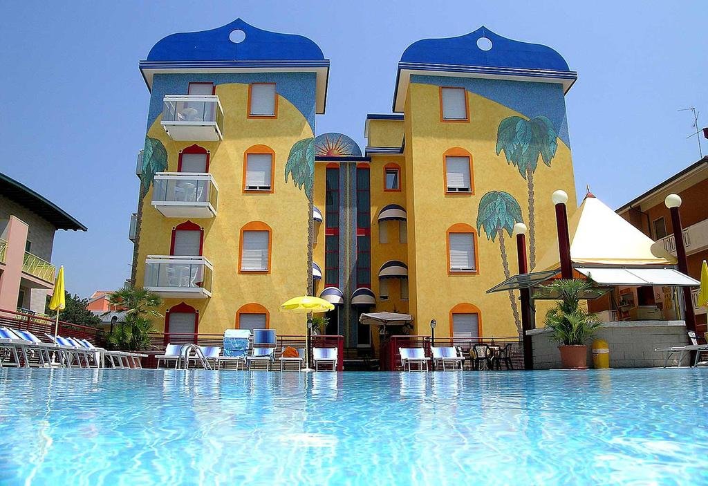 Hotel Bristol - last minute hotel in Caorle