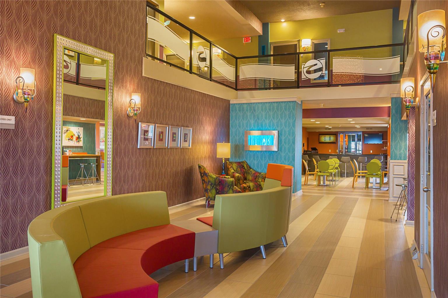 Clarion Inn & Suites Evansville Eastland Area - carbon neutral hotel in Evansville