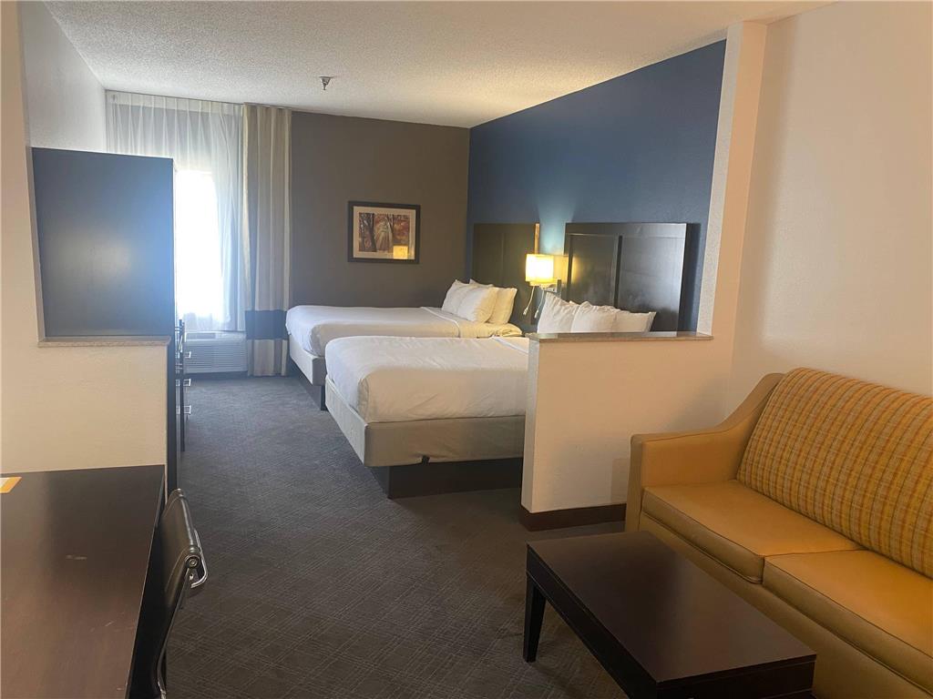 Comfort Inn & Suites Trussville I 59 exit 141 - photo 8