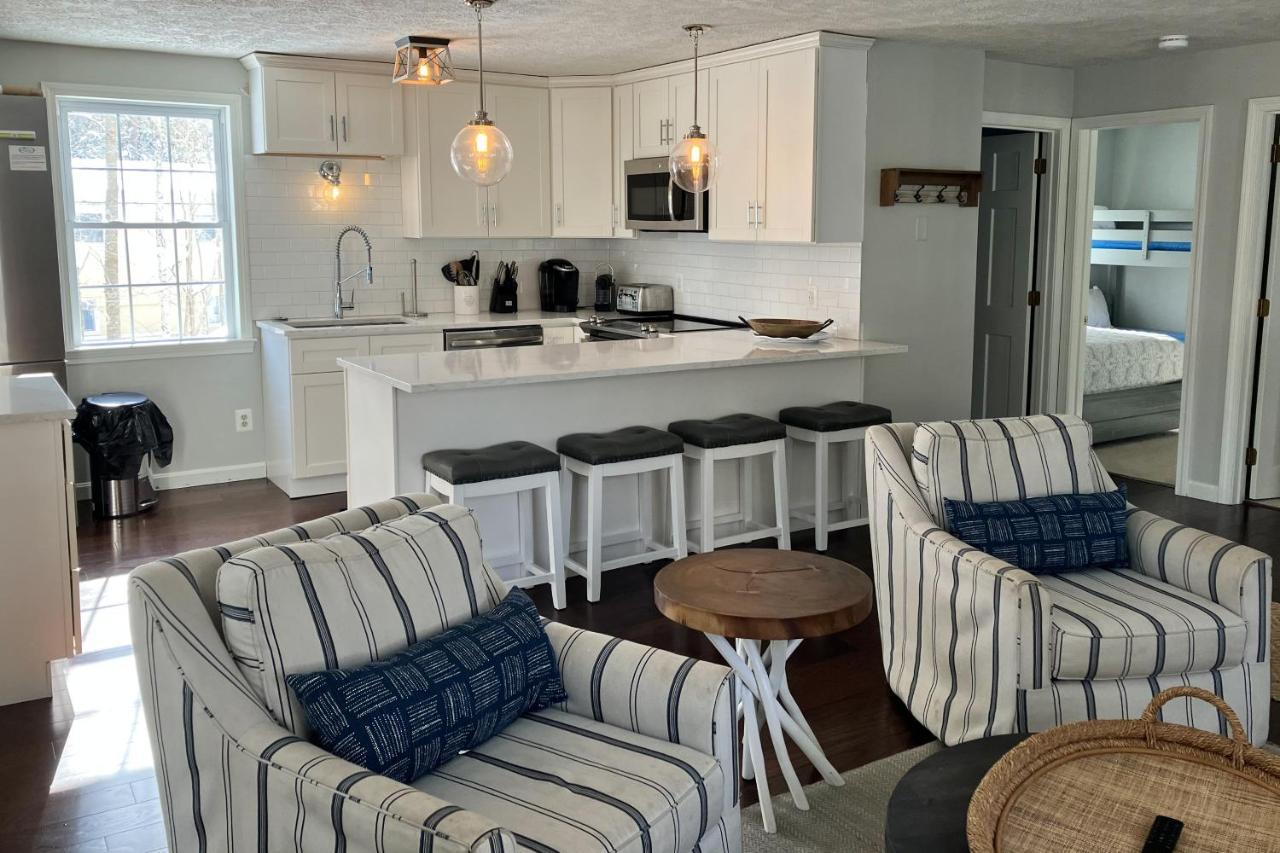 Patrician Shores Beach Abode — hotel in Meredith