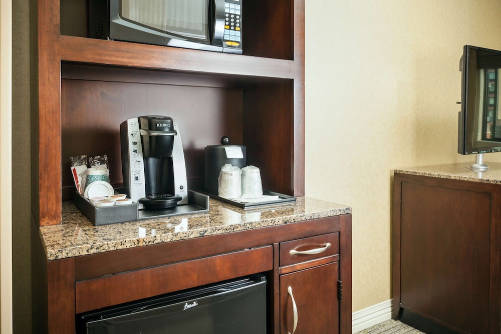 Hilton Garden Inn Seattle Issaquah - photo 21