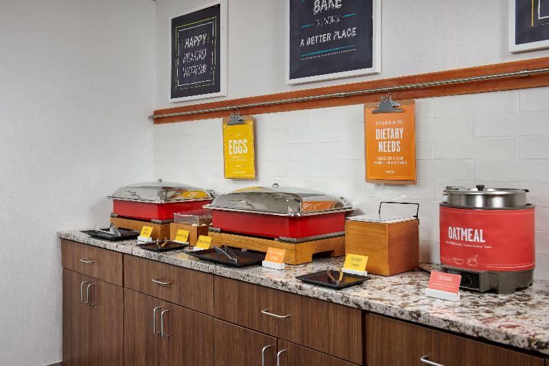 Hampton Inn Atlanta NW Cumberland - photo 37