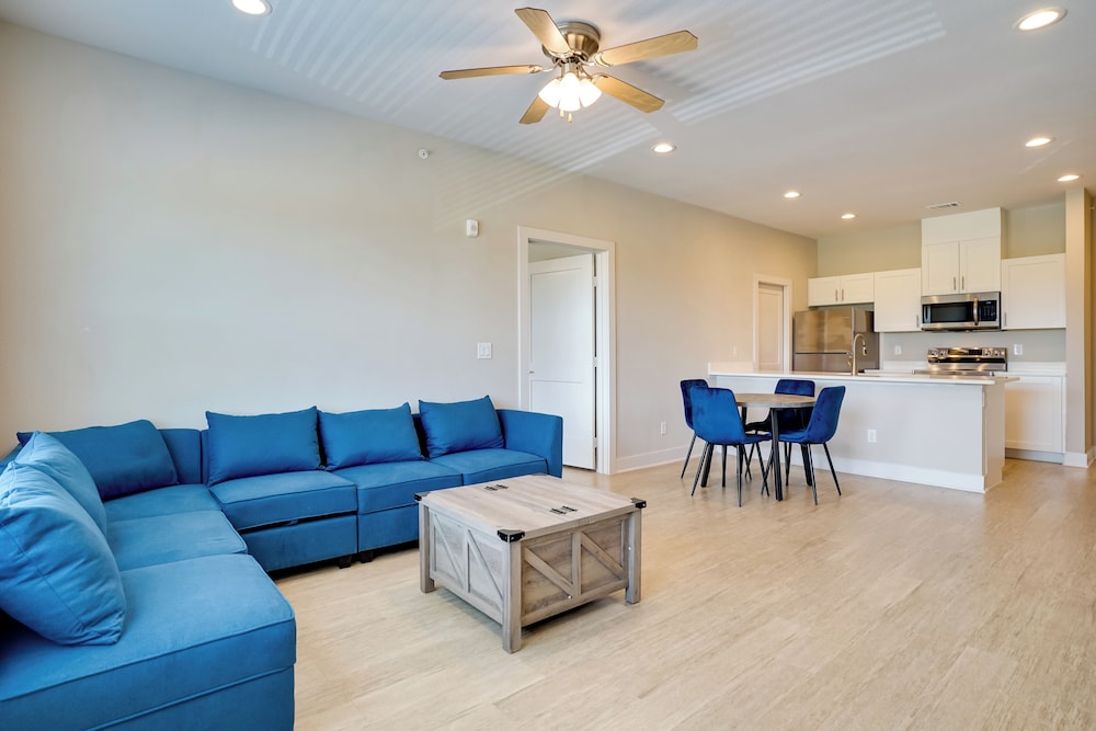 Commute To Fort Worth Newly Built Apt W Pool 22250225 — Crowley