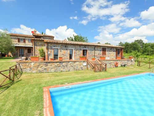 Holiday Home Val D'orcia by Interhome — 4-Star Luxury Hotel in Radicofani, Italy