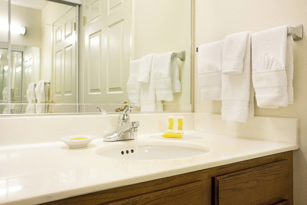 Residence Inn by Marriott Newark Silicon Valley - photo 25