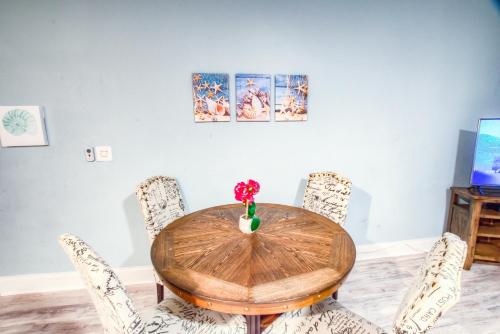 Laketown Wharf Resort 416 By Aneliya - photo 14
