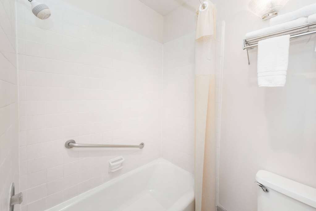 Days Inn by Wyndham Socorro - photo 12