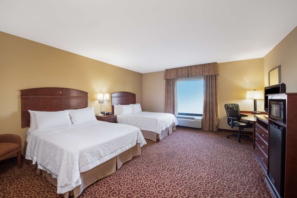 Hampton Inn & Suites Oklahoma City South - photo 23