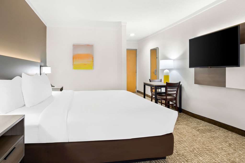 Comfort Inn Gold Coast - photo 30