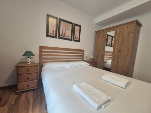 25a06 Centrico Playa 4hab Luanco by R2r Consulting in Luanco, Spain