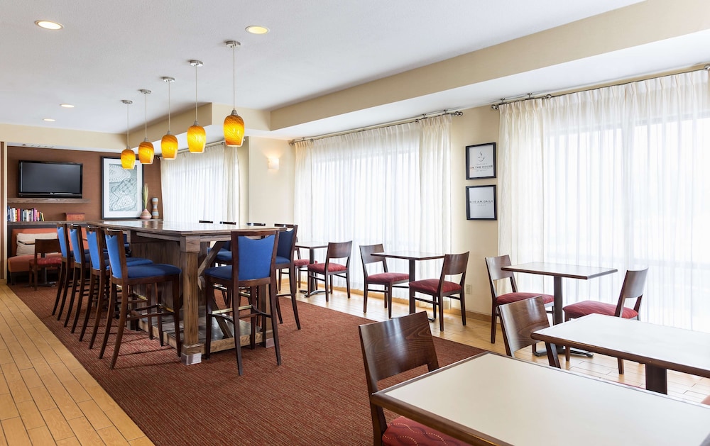 Hampton Inn Minneapolis Burnsville - photo 20