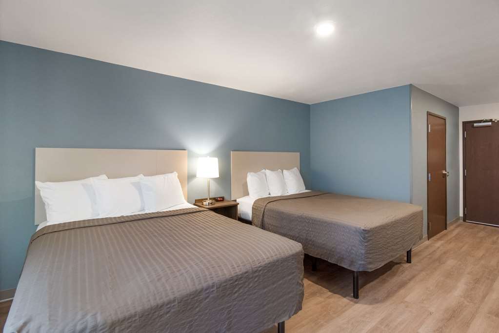 WoodSpring Suites Colorado Springs North Air Force Academy - photo 17