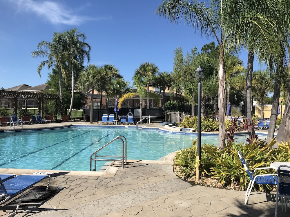 Freedom FL Condos of Kissimmee — 4-Star Luxury Hotel in Kissimmee, United States