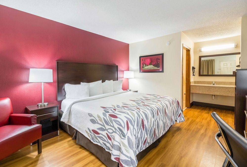 Red Roof Inn Clarksville - photo 5