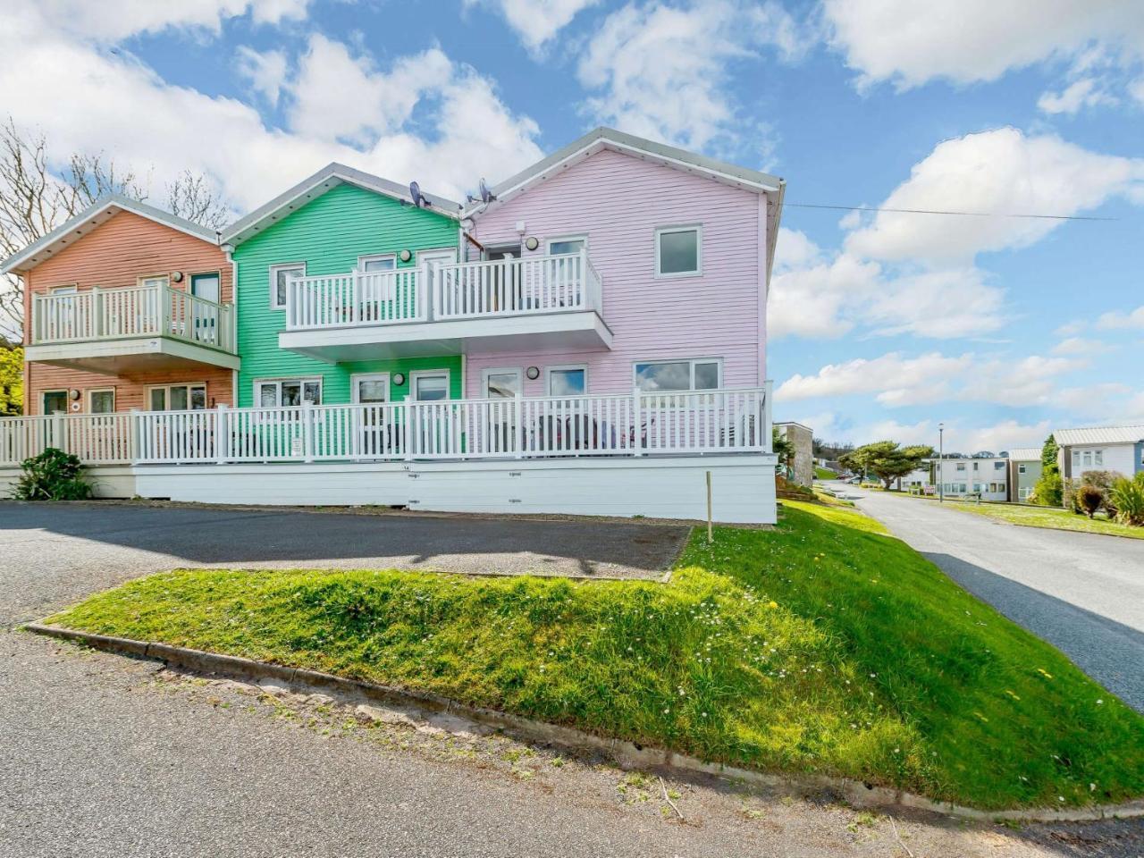 3 Bed in Freshwater East FB277 in Pembroke, United Kingdom