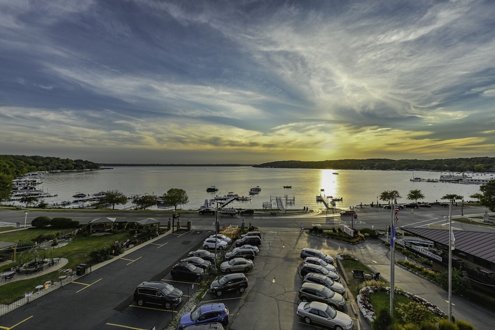 Harbor Shores on Lake Geneva - photo 48