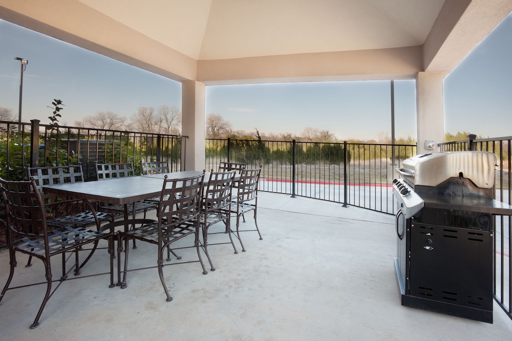Candlewood Suites Temple Medical Center by IHG - photo 44