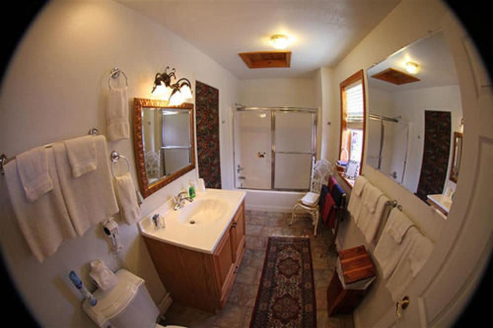 Echo Canyon Spa Resort - photo 70