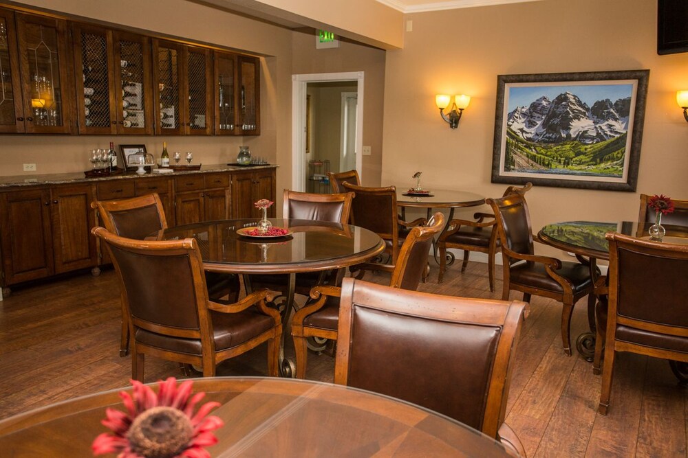 The Inn At Crested Butte - photo 4
